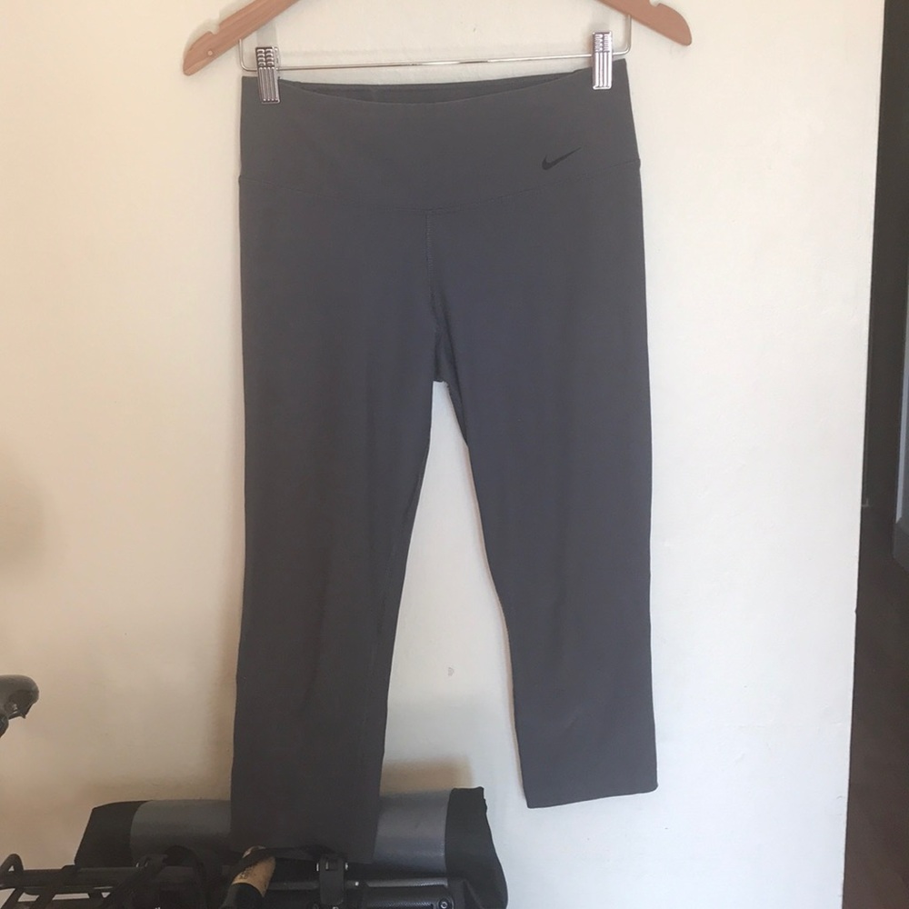 Grey Nike, cropped Dri-Fit leggings